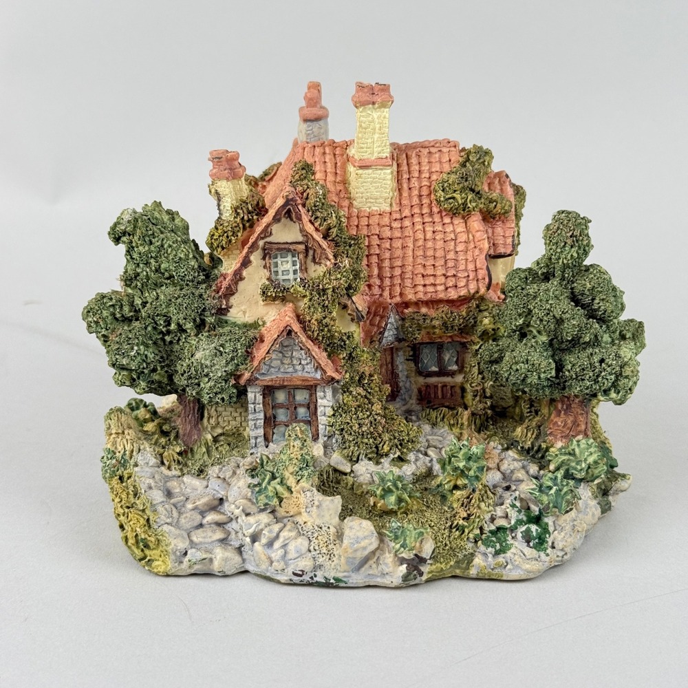 Lilliput‎ Lane English Country Cottage Resin